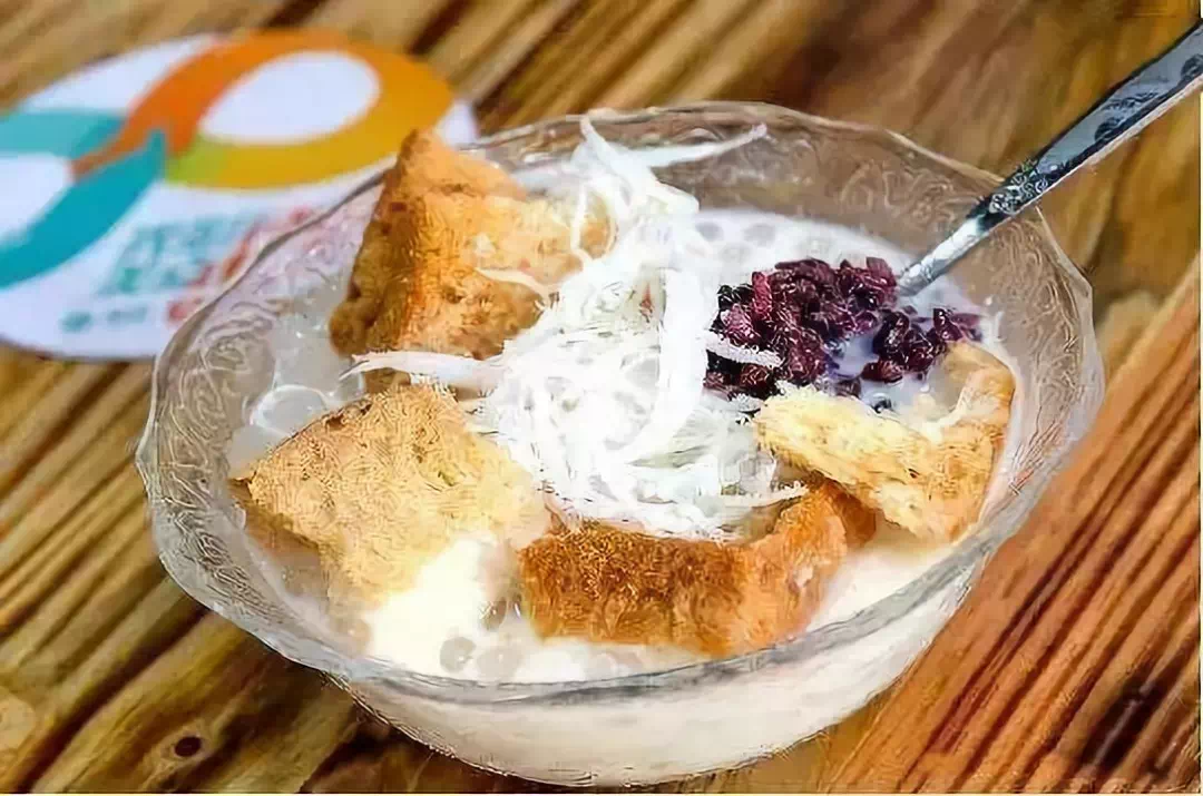 让泡鲁达成为版纳不得不品尝的美味西米露,果干,坚果,冰淇淋泡鲁达的