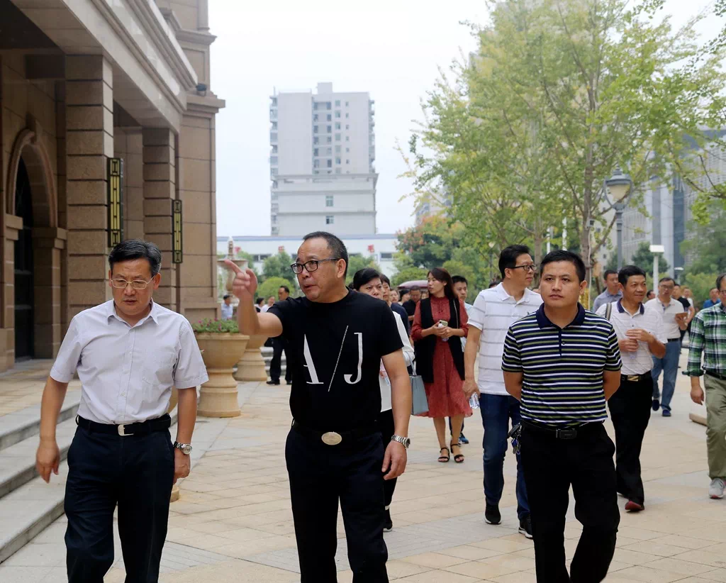 邵阳市北塔区区长刘贻银一行视察指导西湖春天项目