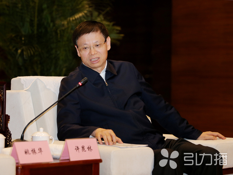 加快十多个项目落地许昆林会见宝能集团董事长姚振华一行