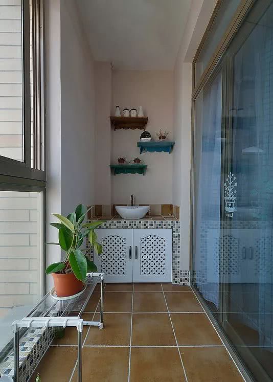 济南世纪宏达装饰丨阳台有个洗手盆,很美观,也很好用!