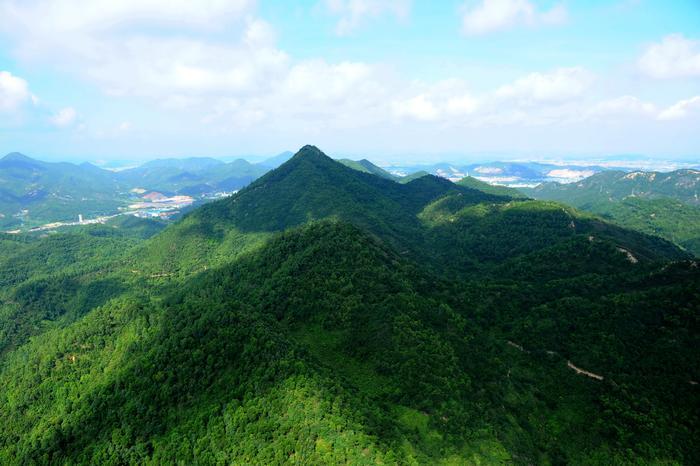 实施分段管制大尖山重要提示:16日晚至17日7时石岐区范围内的莲峰山