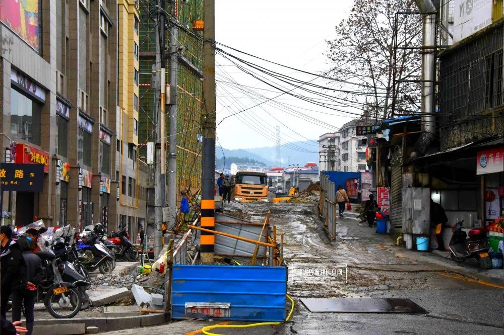 重大利好张家界老航校道路开工助推商圈新发展