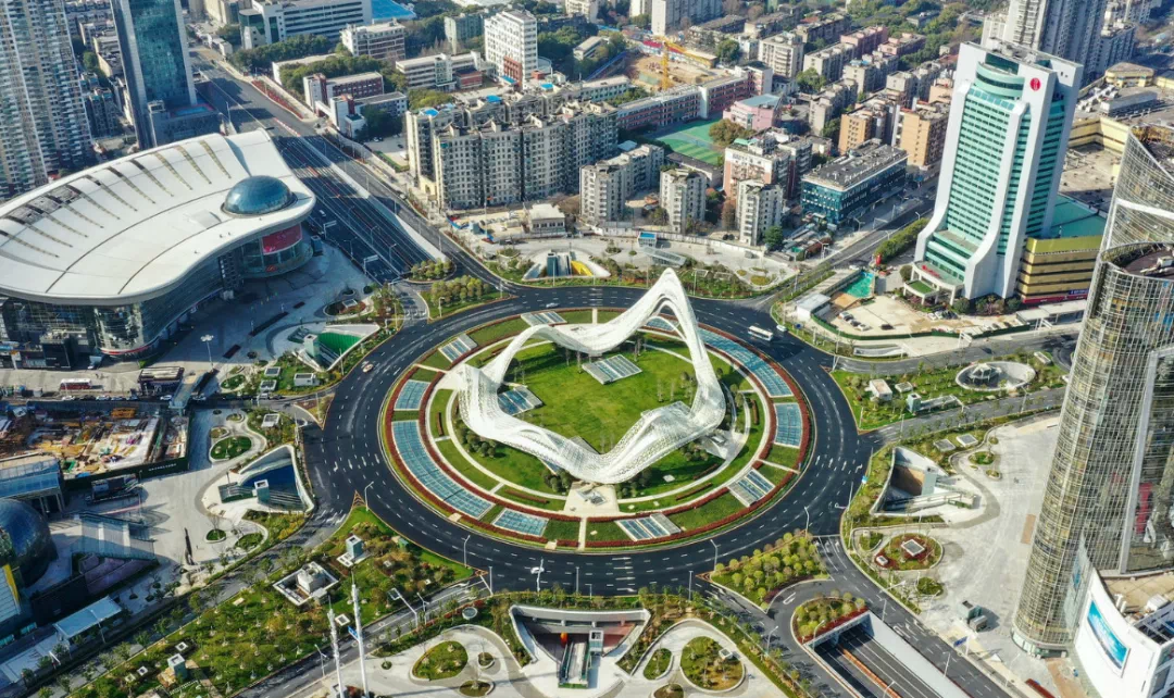 光谷广场实景图