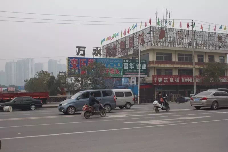 万水物贸城如今也和我们说拜拜了老军营小区见证了太原的变迁及企事