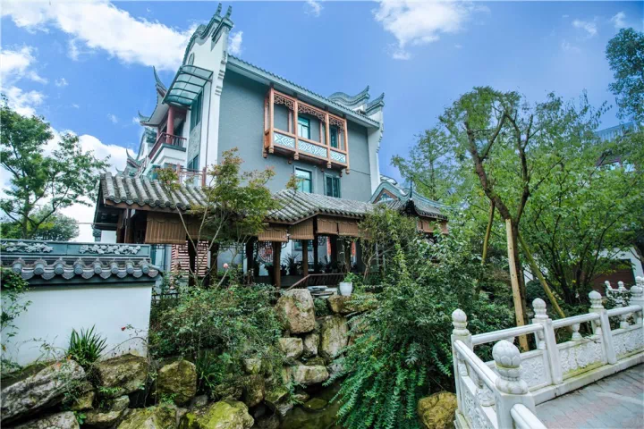 择居芙蓉古城尊享专属庭院定制