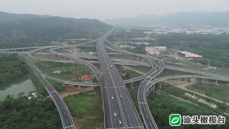 在与潮阳区谷饶镇相邻的普宁市麒麟镇,揭惠高速设有一处出入口,将来