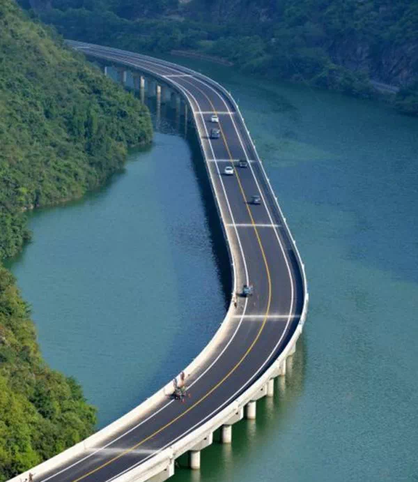 古昭公路:最美水上公路
