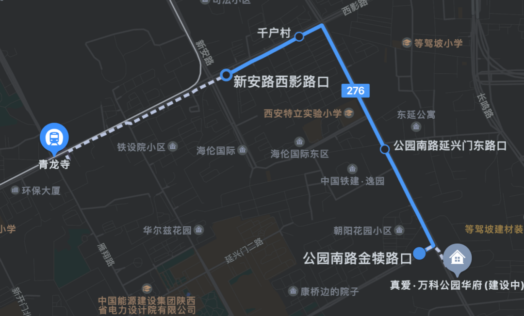 而在社区门口有公园南路金犊路口站点,班次情况较好.