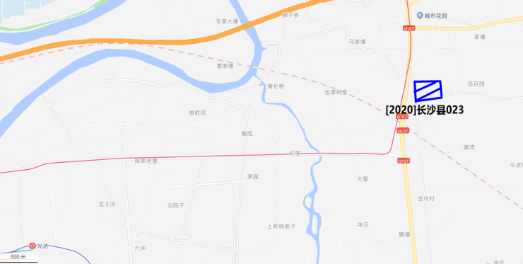 地块位于长沙县榔梨街道新城路以南,福泽路以西.