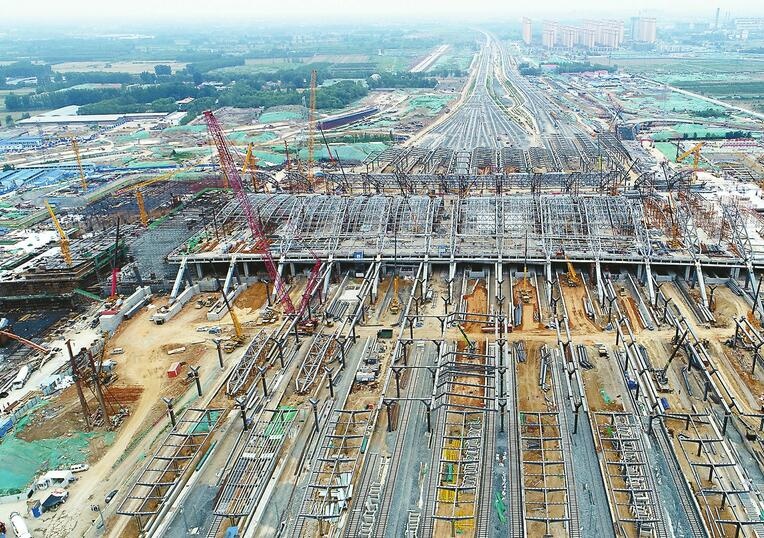 此外,该工程还在历城区董家街道配套建设铁路货运站,为济南市打造区域