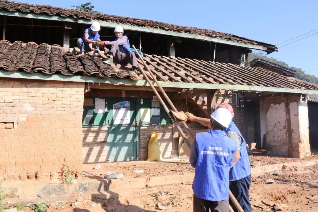 西双版纳危房改造现场改造后的村民住房俊发积极为建设美丽中国,进行