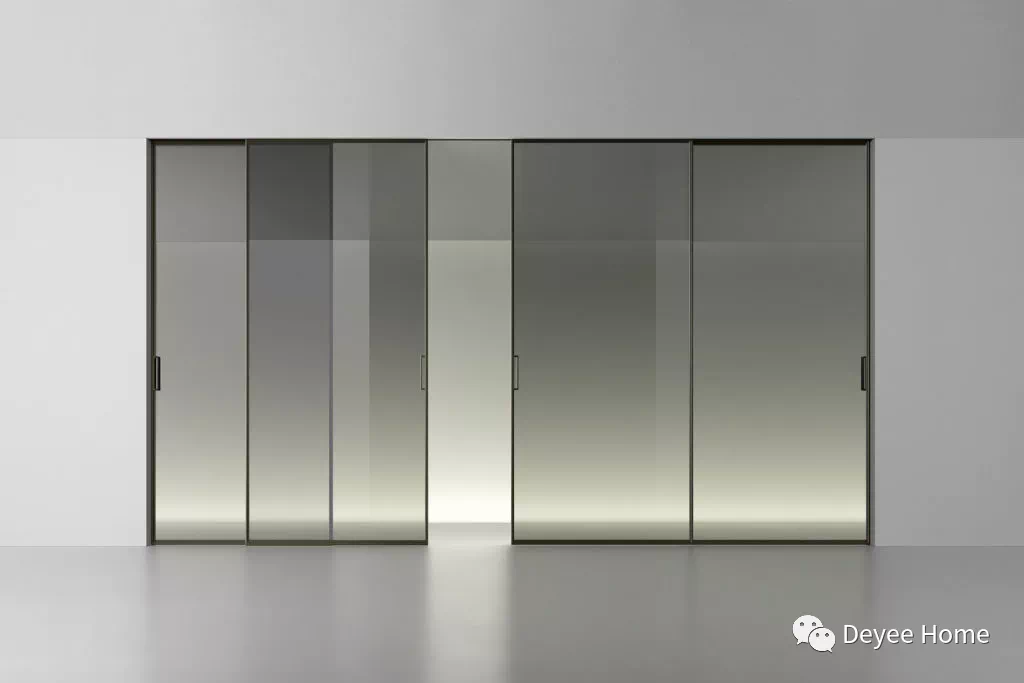 极简主义轻奢玻璃门让家居高级感触手可及