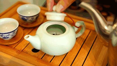一禅一世界 一茶一人生——绿地运河小镇集赞赢精美茶具
