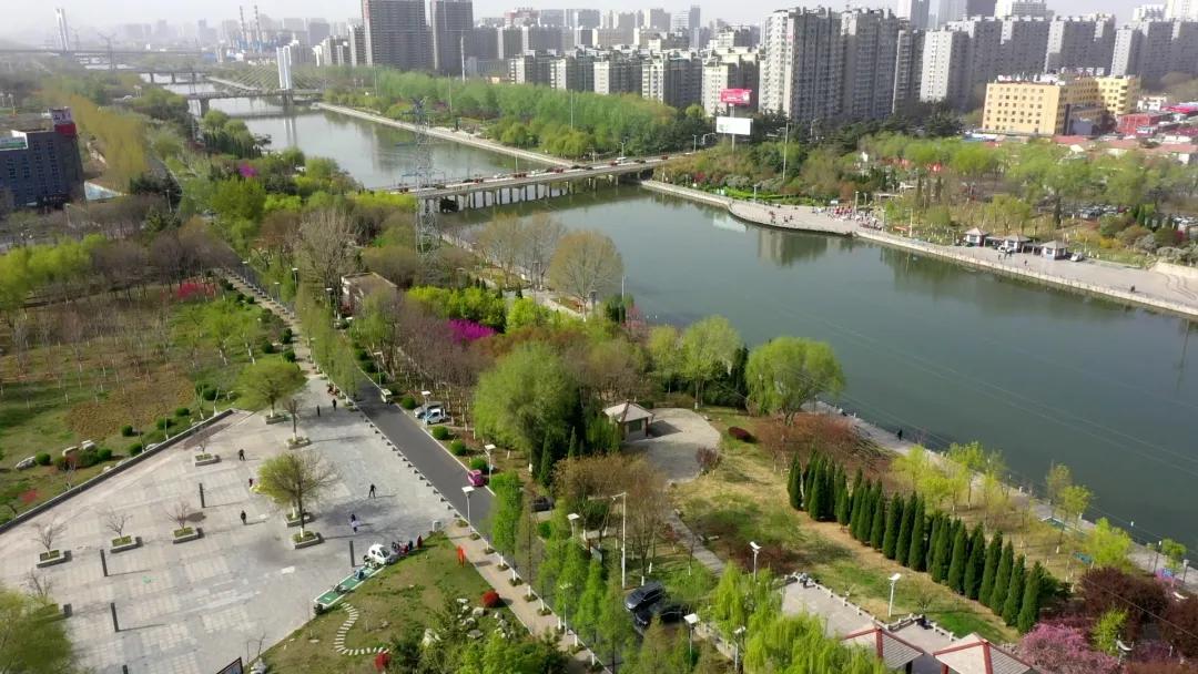 位置示意图济宁高新区鸿雁湖公园鸿雁湖公园是济宁高新区"三河三湖三
