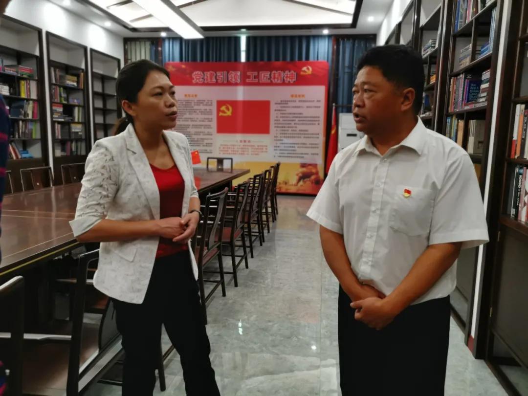 今天,来自梅州市委常委,组长部长罗盛芬一行在五华县