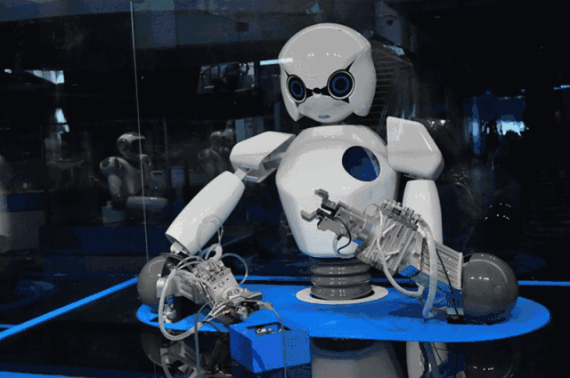 机器人 640_425 gif 动态图 动图