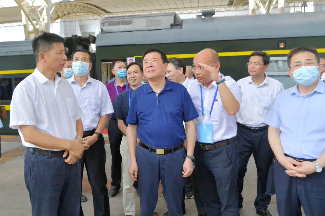 广铁集团总经理陈敏,市委副书记,代市长王洪斌,副市长祝