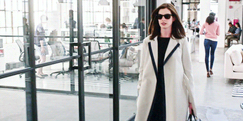 baxter那种低调奢华的现代设计,犹如anne hathaway 在《实习生》中