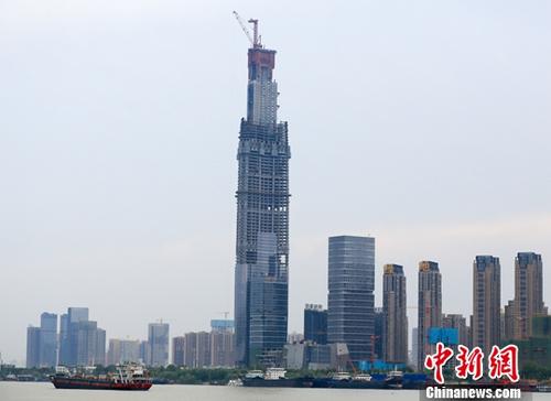 中国多地出台房价“限跌令” 楼市转折点出现?